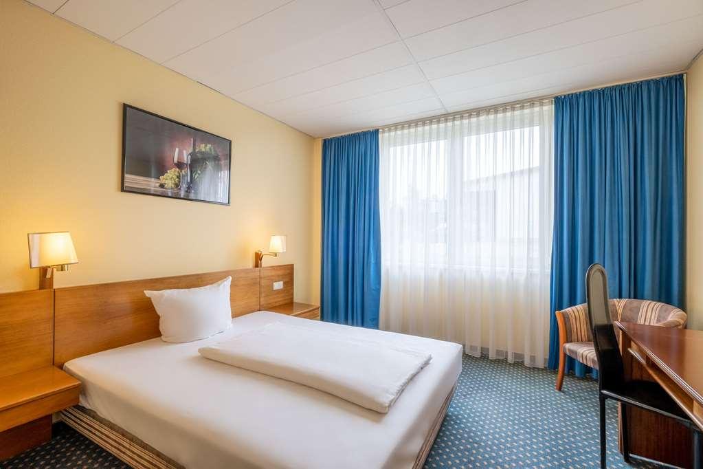 Quick Hotel Dresden West 凯赛尔多夫 客房 照片