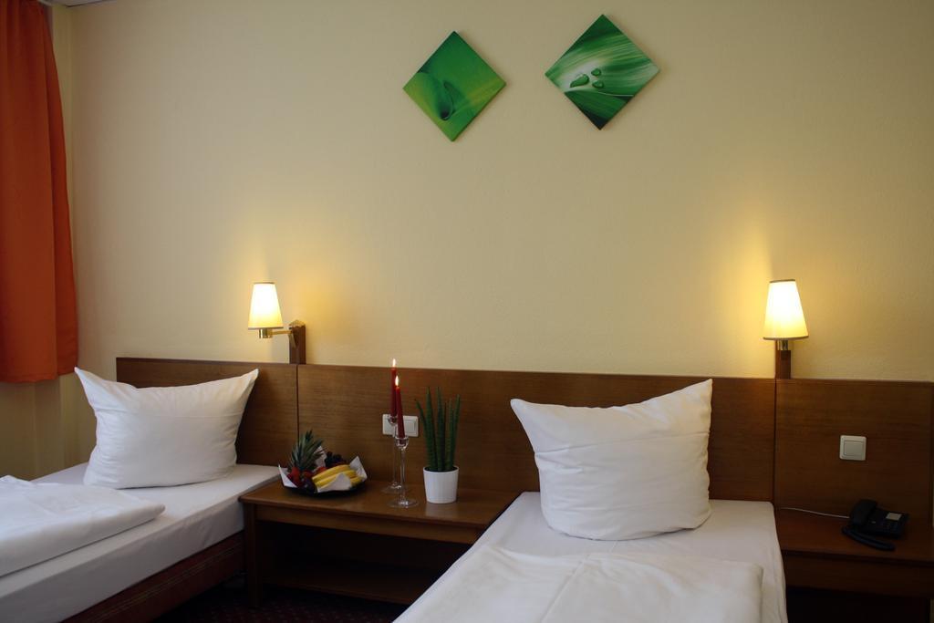 Quick Hotel Dresden West 凯赛尔多夫 外观 照片