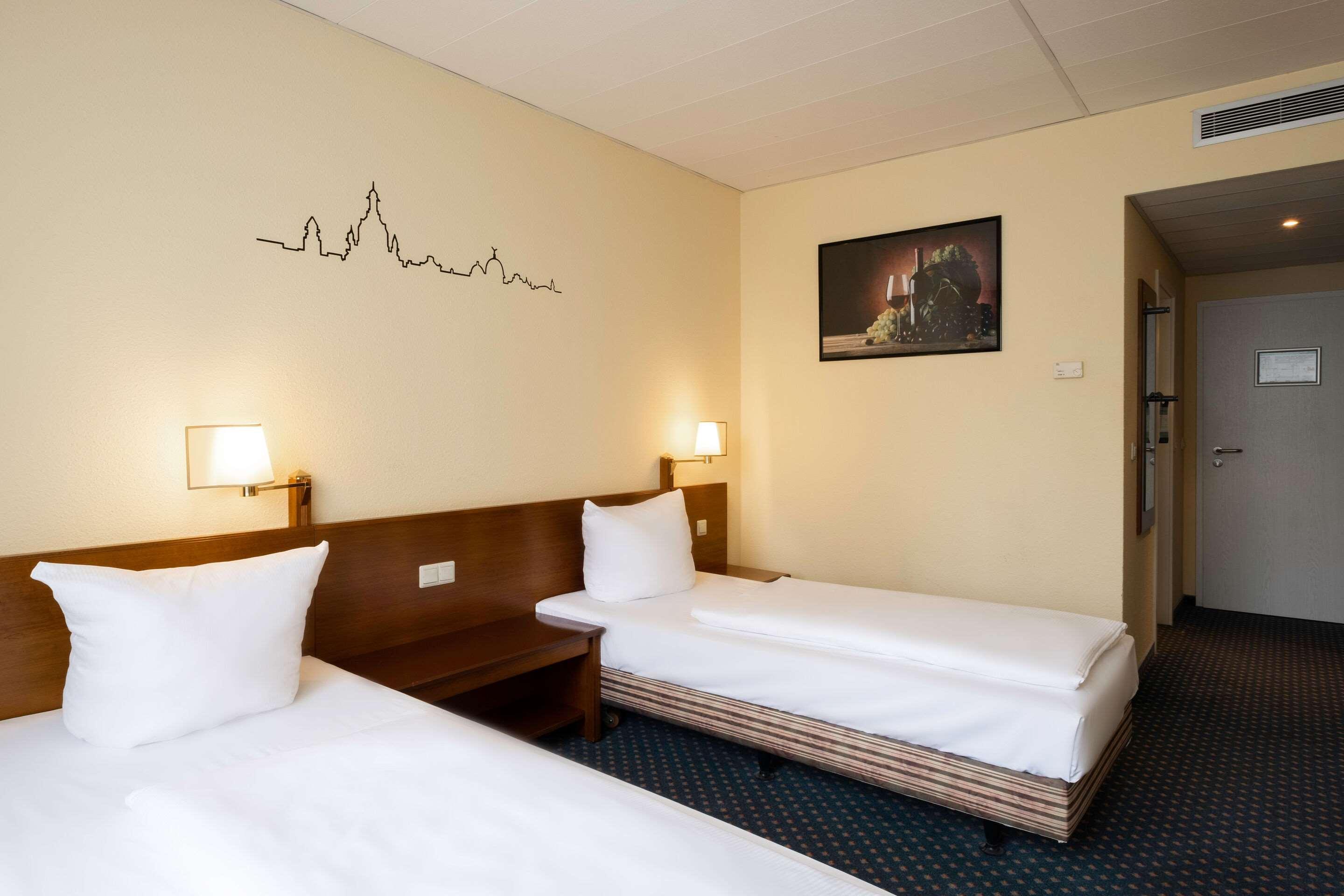 Quick Hotel Dresden West 凯赛尔多夫 外观 照片