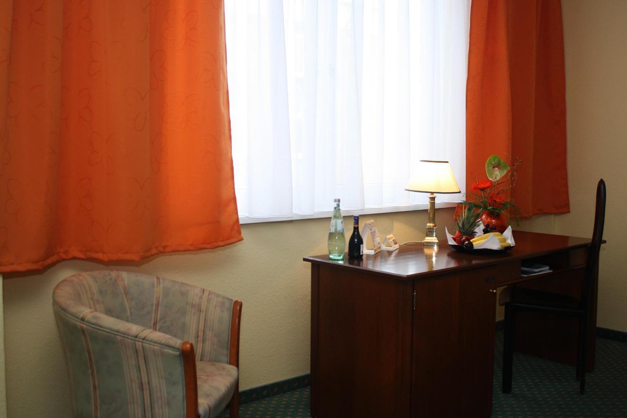 Quick Hotel Dresden West 凯赛尔多夫 外观 照片