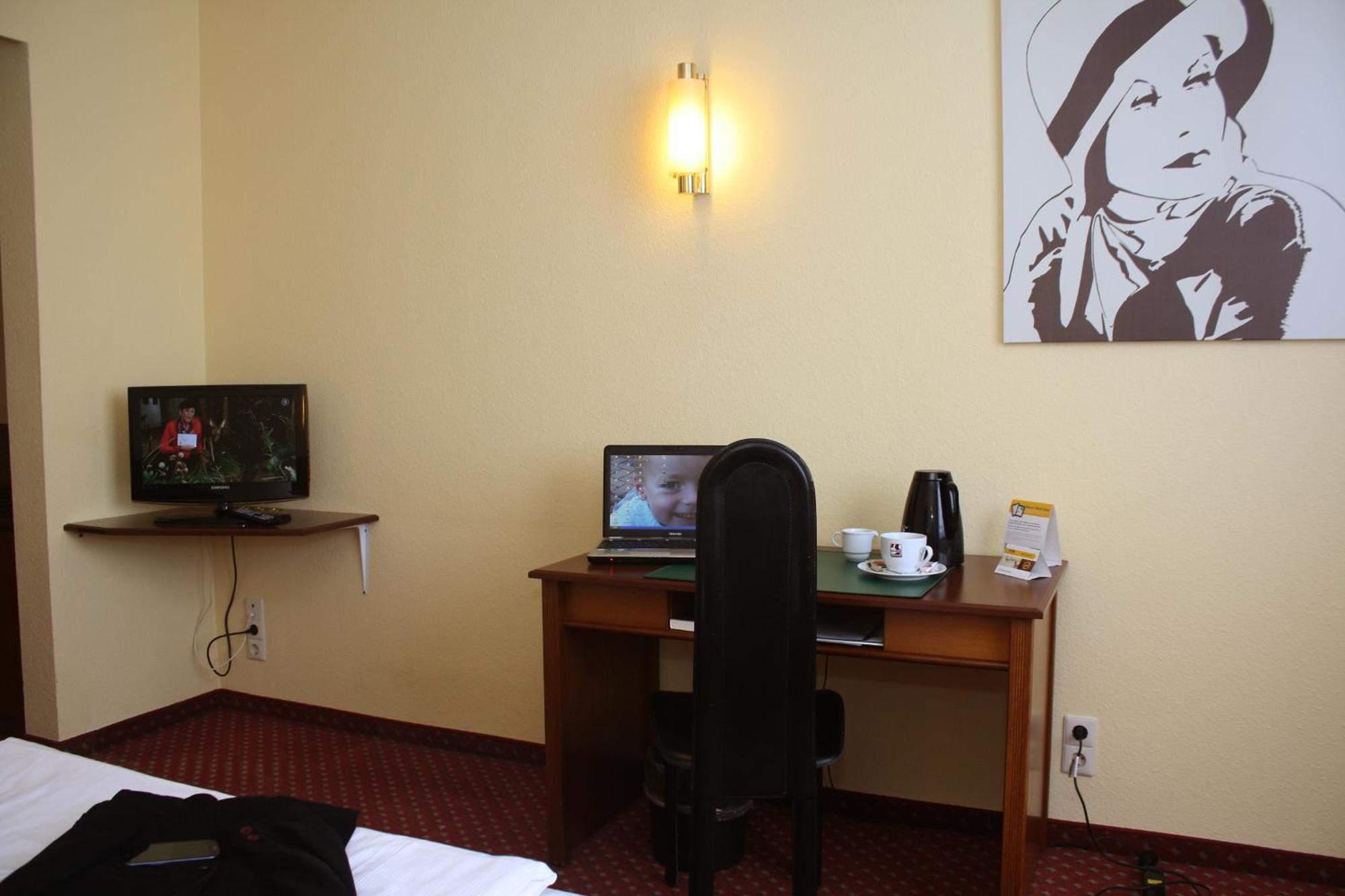 Quick Hotel Dresden West 凯赛尔多夫 外观 照片
